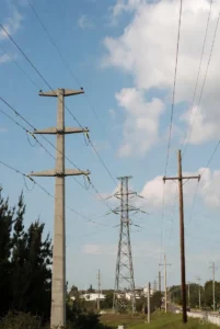 راهنمای انتخاب تیر برق‌های بتنیراهنمای انتخاب تیر برق‌های بتنی